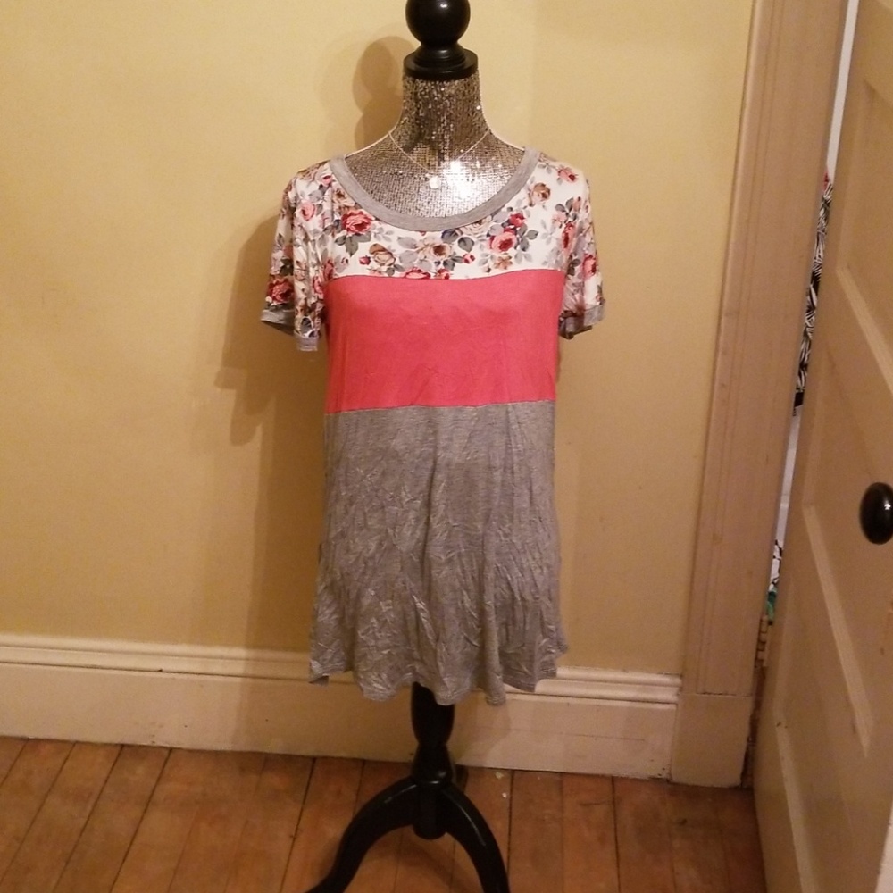 Floral top